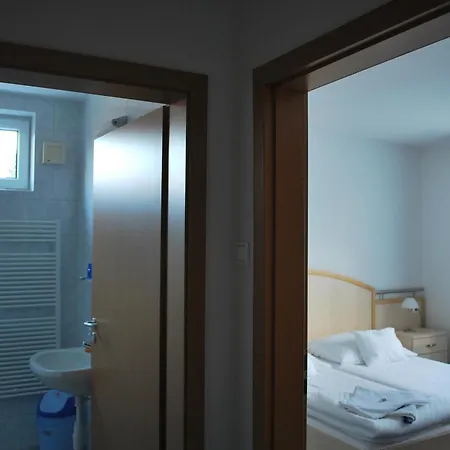 Fonix Hotel