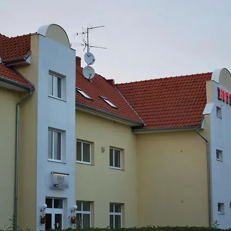 Hotel Fonix Bük