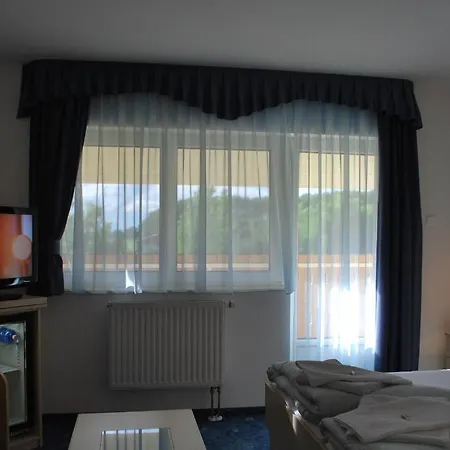 Hotel Fonix 3*