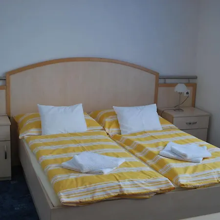 Hotel Fonix 3*